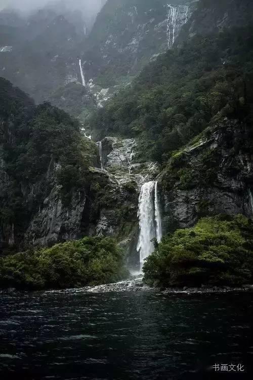 做销售经常被顾客找麻烦？游戏画面