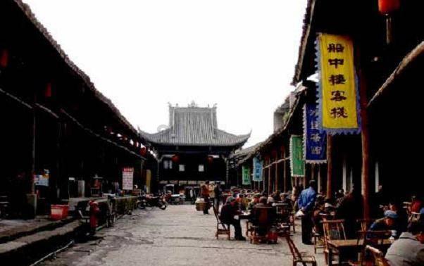“尔滨”又上新货!哈尔滨中央大街新增两架冰钢琴